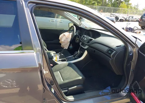 2015 Honda Accord Lx z USA, uszkodzony, nr VIN 1HGCR2F35FA031118